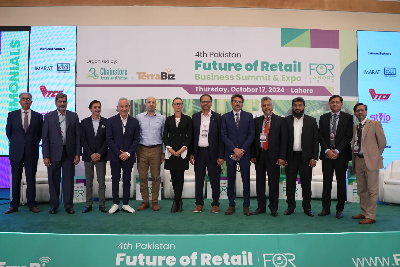 Delegation at the 4th Pakistan Future of Retail expo stand
